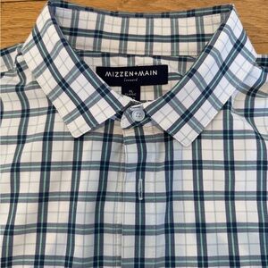 Mizzen+Main Men's White and Green Checkered Shirt